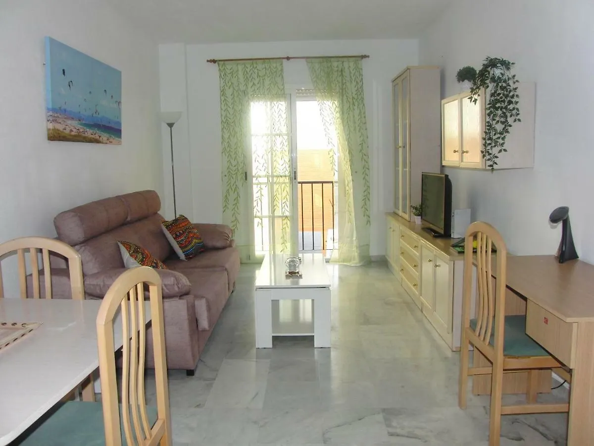 Apartamento Junto A El Corte Ingles Algeciras 3 contacts